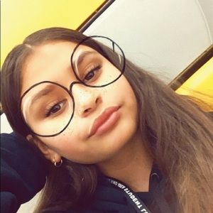 Meet your Posher, Alize